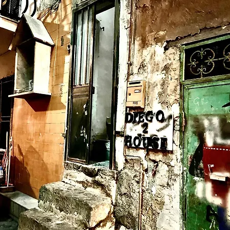 Diego_house נאפולי